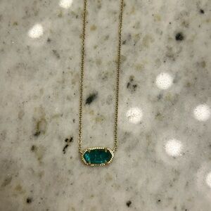 Elegant Emerald Green Kendra Scott Necklace